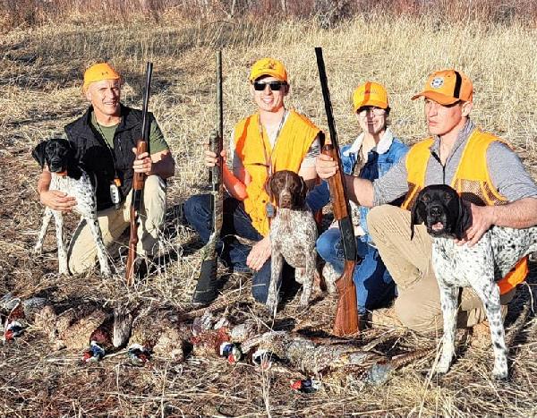 SIRE & 2 DAUGHTERS FROM A PREVIOUS LITTER.