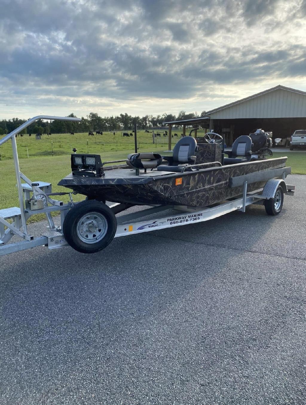 2017 Excel F86 Boat 18ft