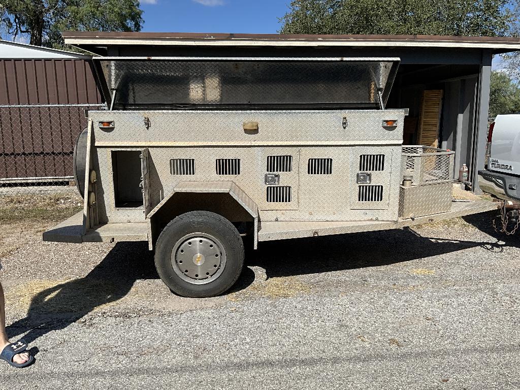 6hole Lifetime dog trailer