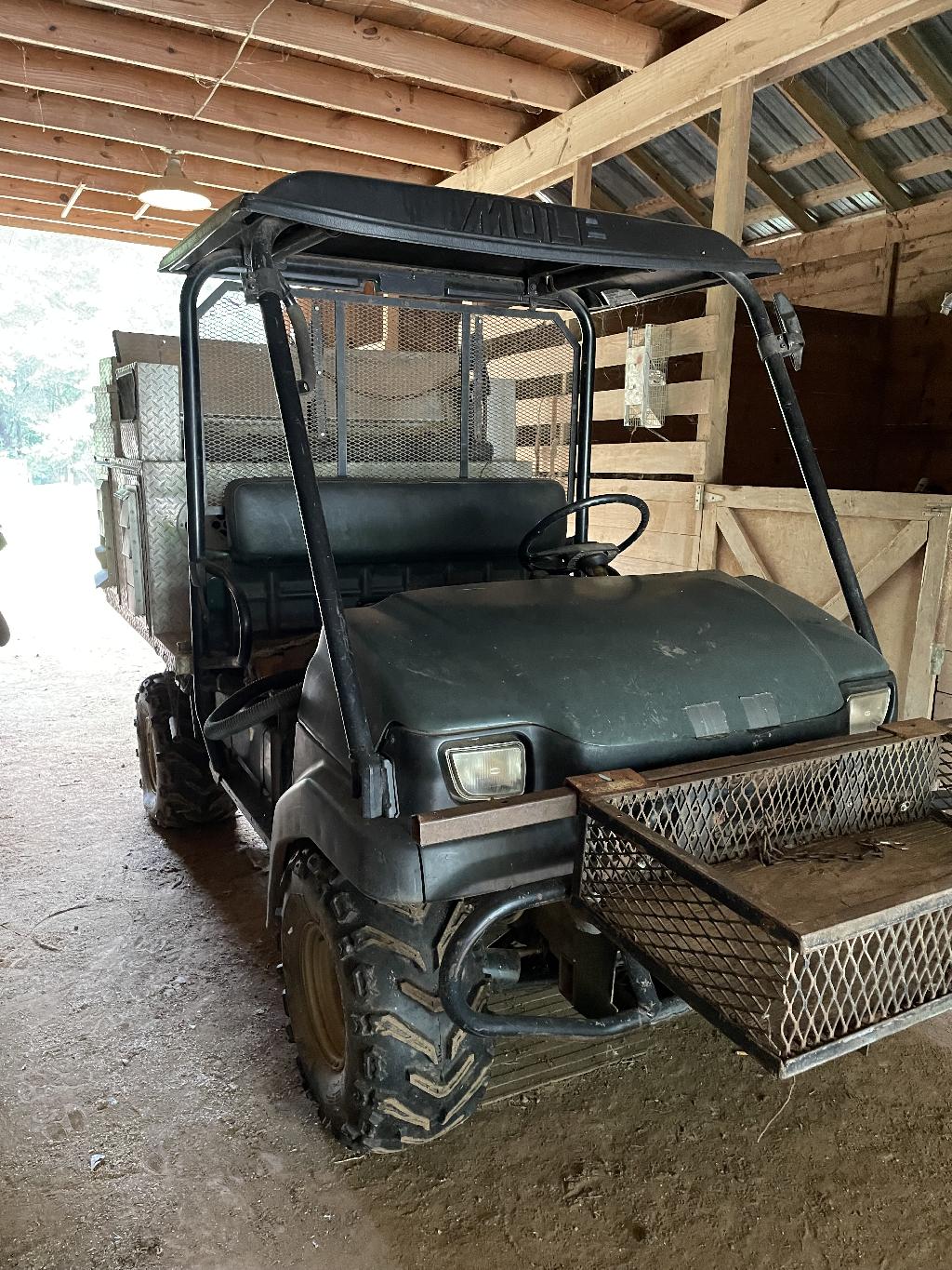 2006 Kawasaki Mule with Dog Boxes 2006 Kawasaki Mule with Dog Boxes